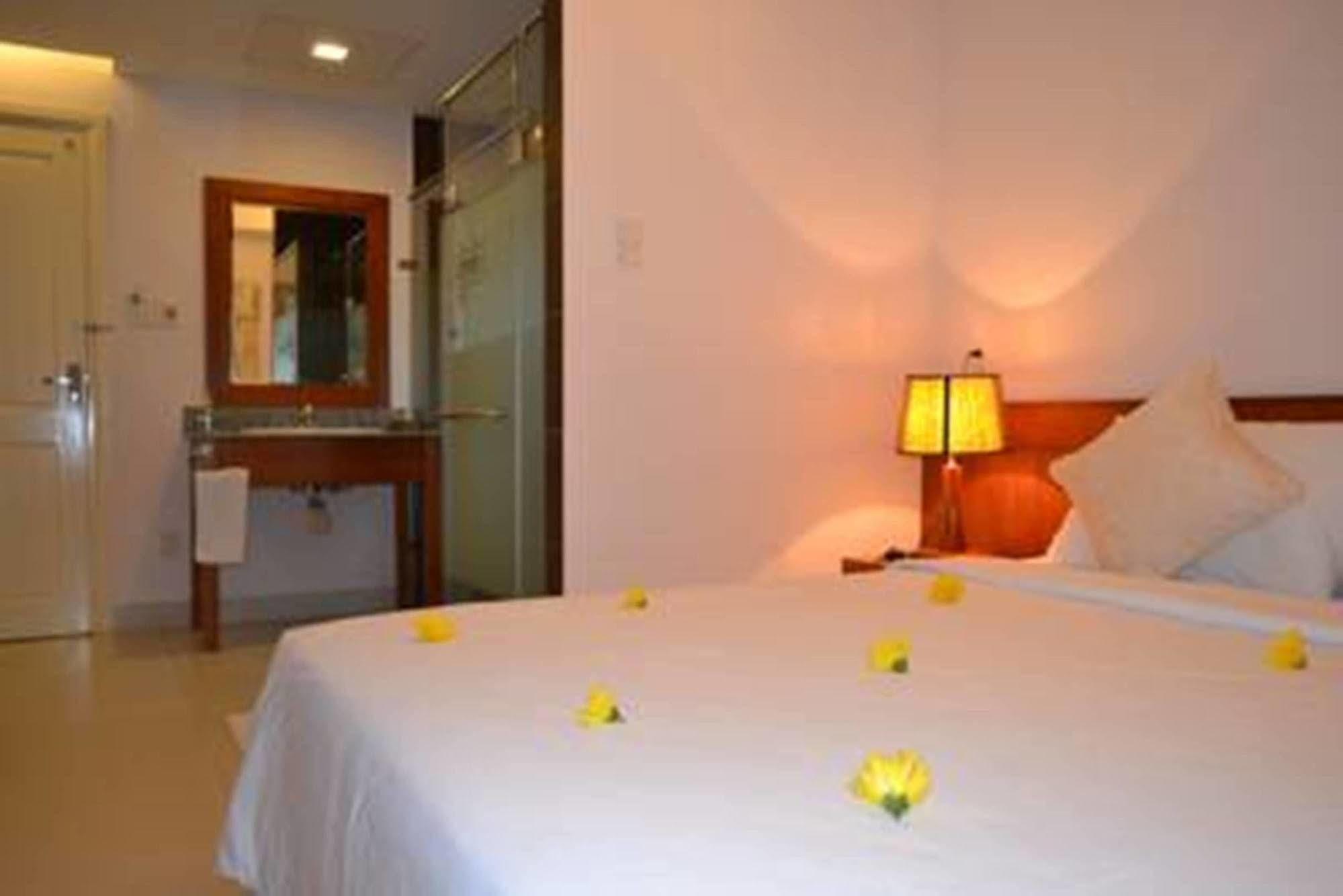 Da Nang Nemo Hotel Esterno foto