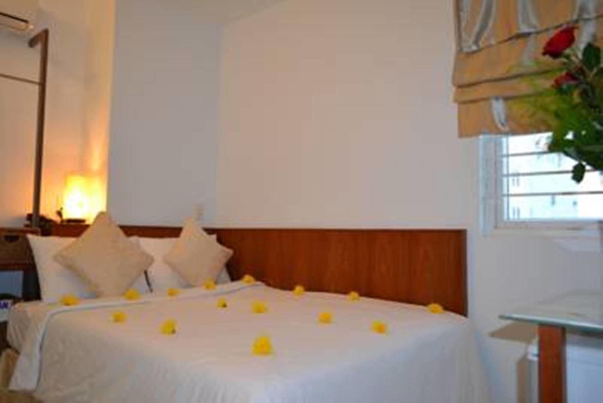 Da Nang Nemo Hotel Esterno foto