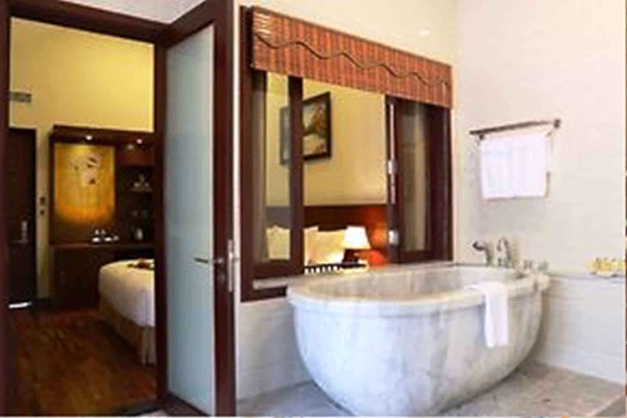 Da Nang Nemo Hotel Esterno foto